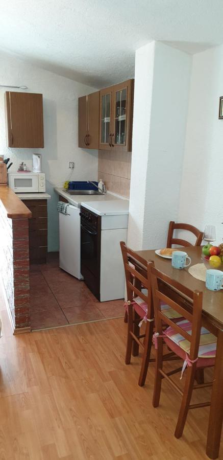 Apartment Monica Сень Екстер'єр фото