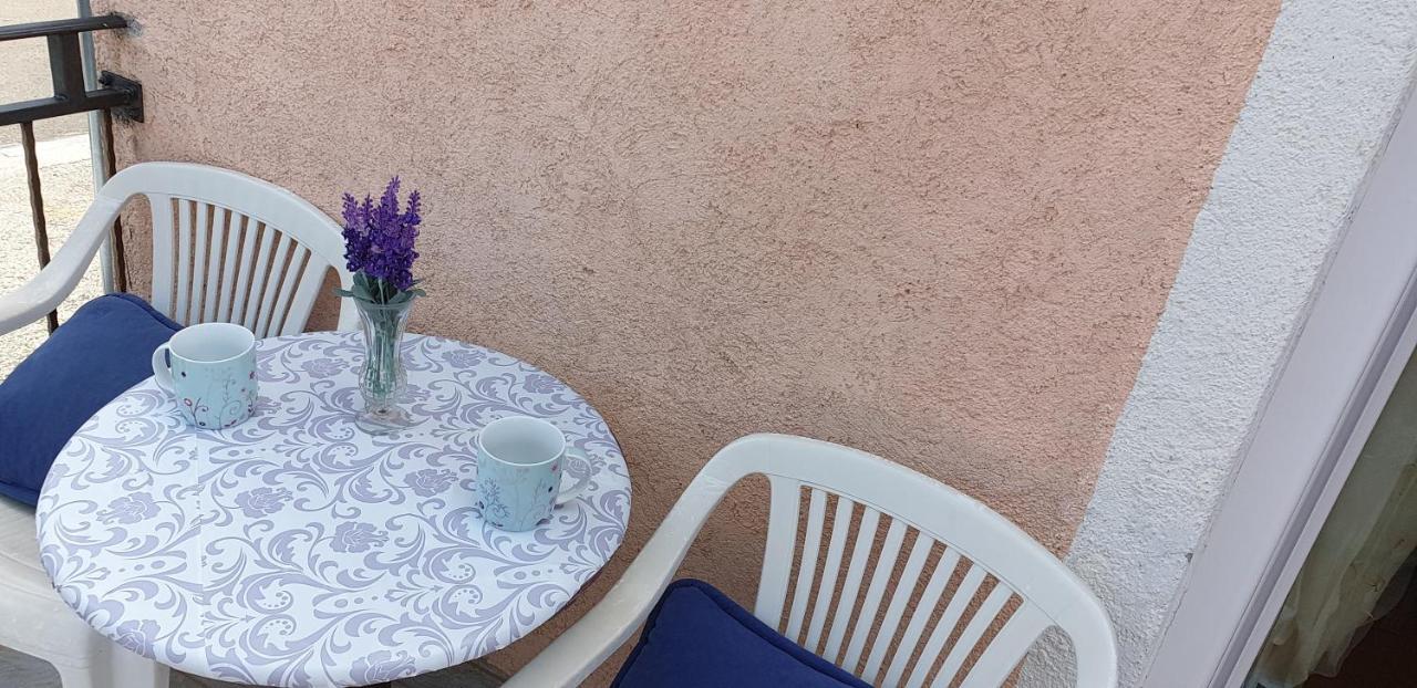 Apartment Monica Сень Екстер'єр фото